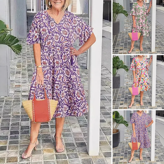 Печатана миди рокля с V-образно деколте