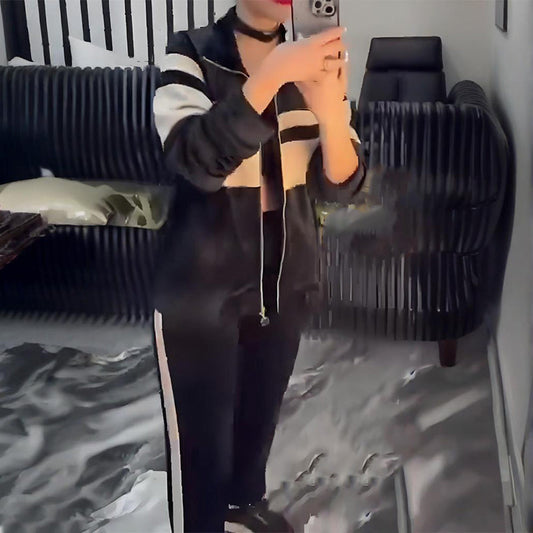 Нов комплект от две части – сако и панталони с райета