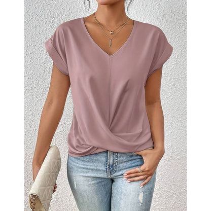👚 Елегантна тениска с V-образно деколте✨